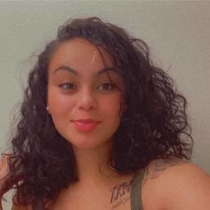 Meet your Posher, Ayanna